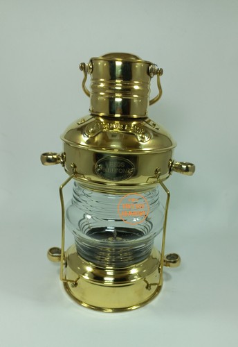 Ancienne lampe pétrole - à,